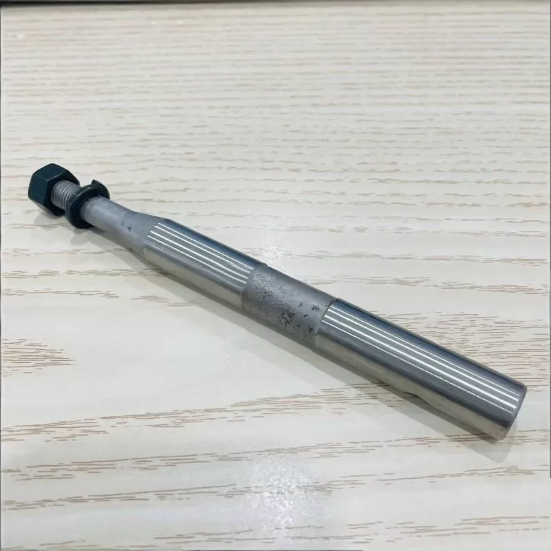 Agricultural Machinery Spare Part: Worm Shaft 700204080