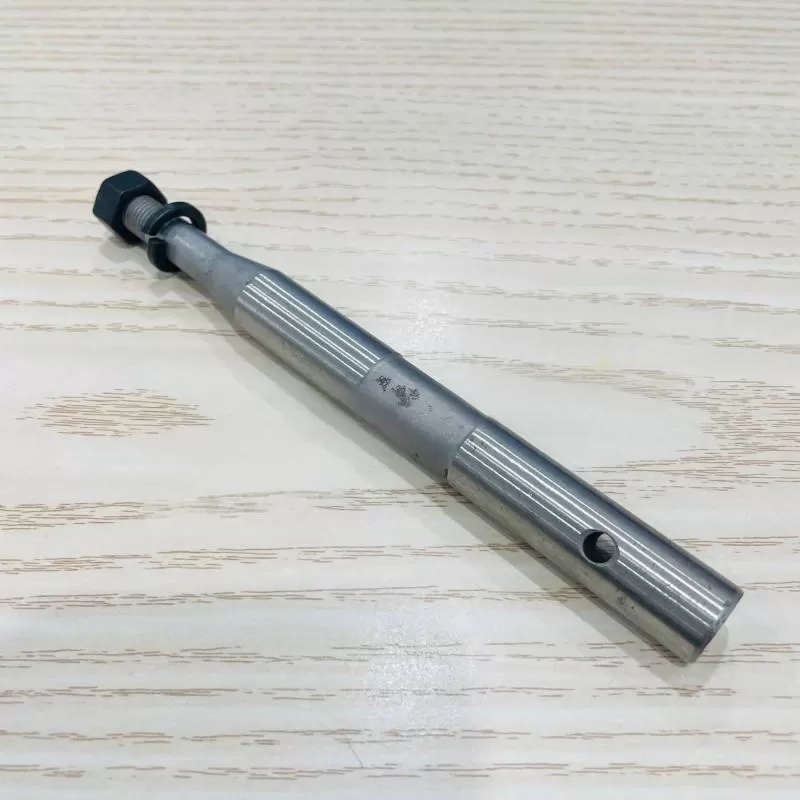 Agricultural Machinery Spare Part: Worm Shaft 700204080