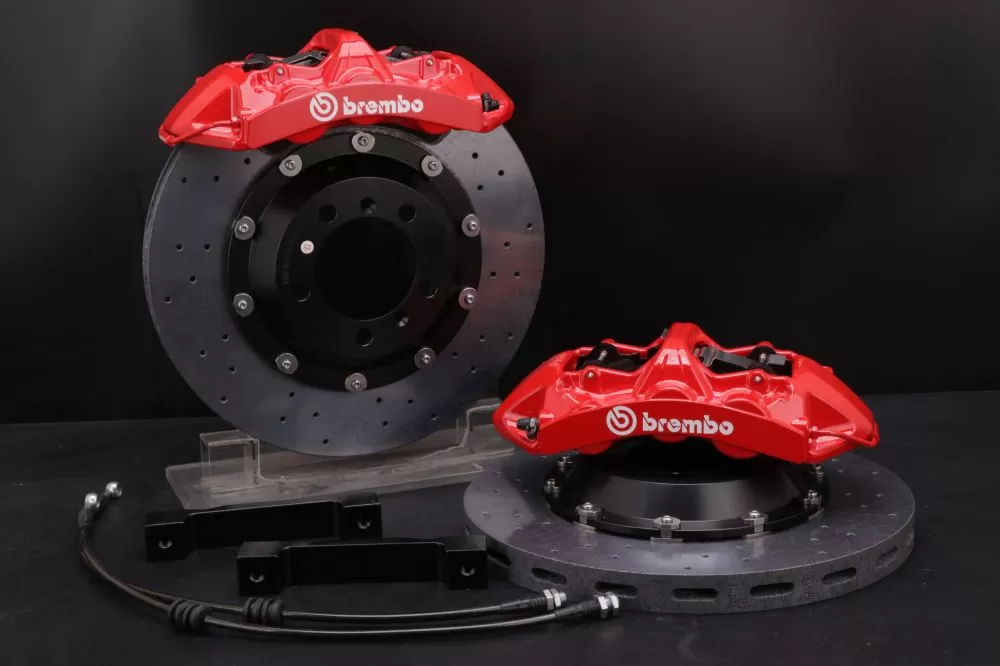GT6 Front 6-Piston Brake Kit (Optimized for Ceramic Discs)